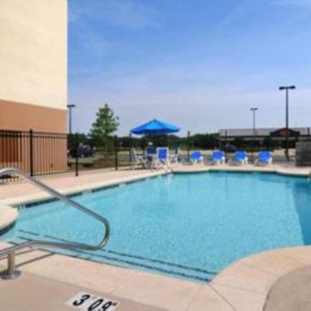 Microtel By Wyndham Perry National Fairground Area I-75 Exteriör bild