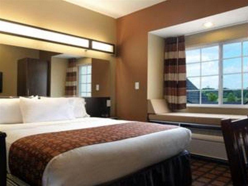 Microtel By Wyndham Perry National Fairground Area I-75 Exteriör bild