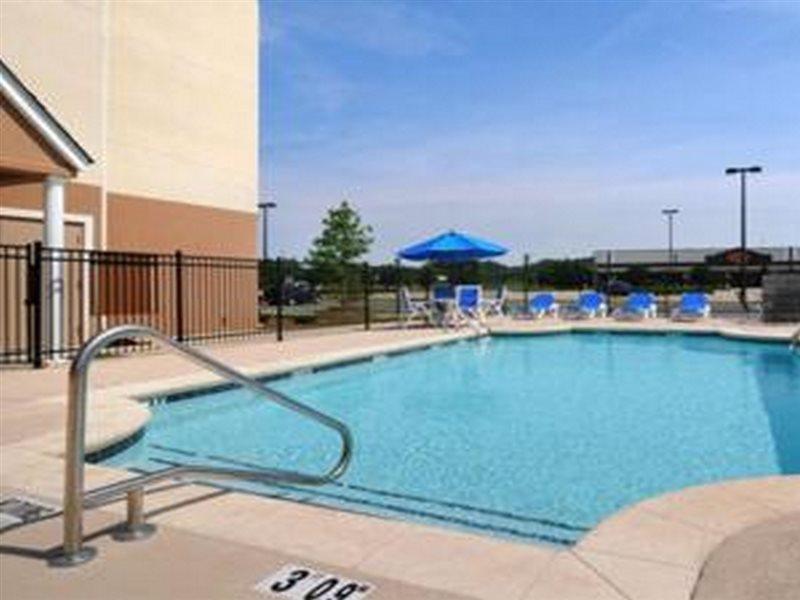 Microtel By Wyndham Perry National Fairground Area I-75 Exteriör bild