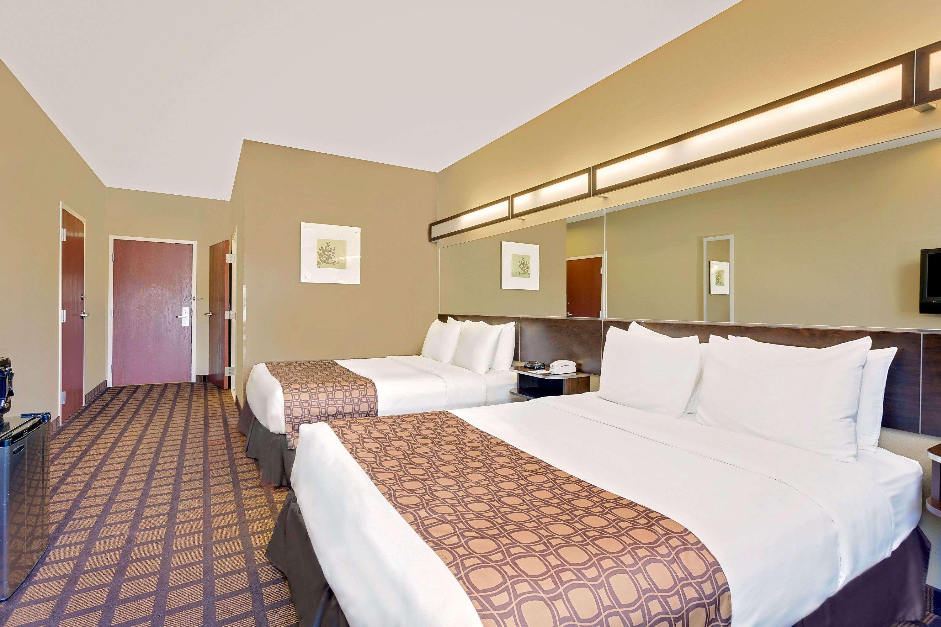 Microtel By Wyndham Perry National Fairground Area I-75 Exteriör bild